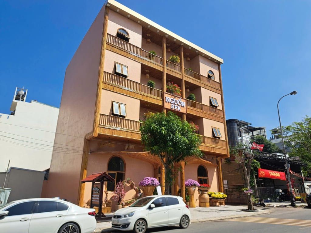 Nguồn spa trần bạch đằng